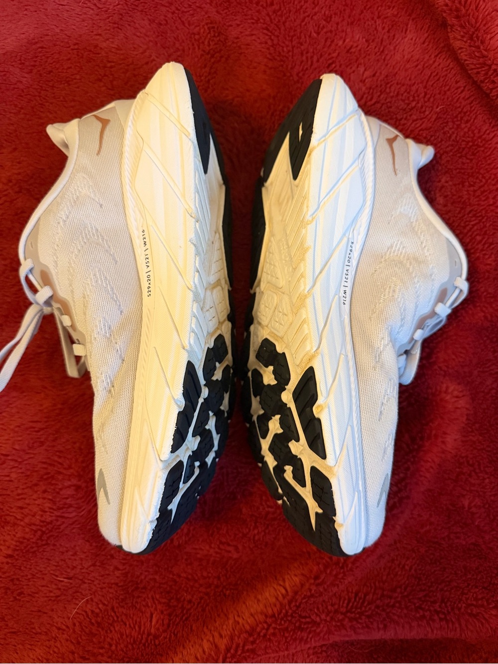 Hoka Women’s 8.5 Light Gray and White Athletic Running Shoes - Picture 2 of 12